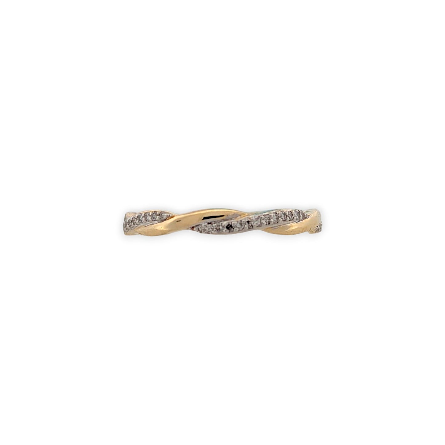 10k yellow gold twisted band with .10 ctw natural diamonds