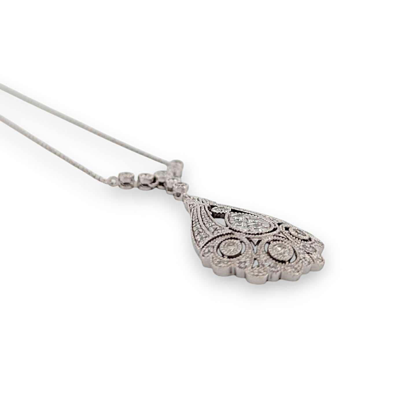 Fiora | 10k White Gold | Natural Diamond | Necklace