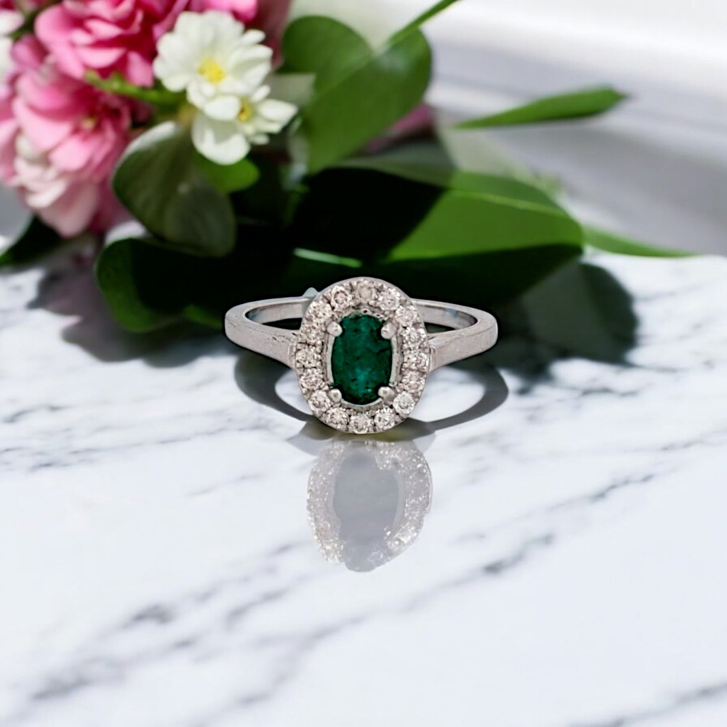 Amara | 14K White Gold | Emerald and Natural Diamond | Ring