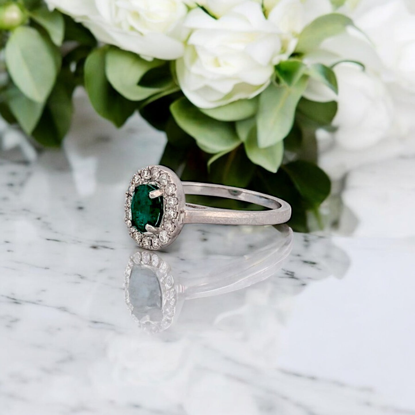 Amara | 14K White Gold | Emerald and Natural Diamond | Ring