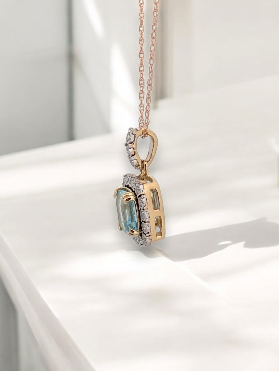Nova | 14K Yellow Gold | Aquamarine and Natural Diamond | Necklace