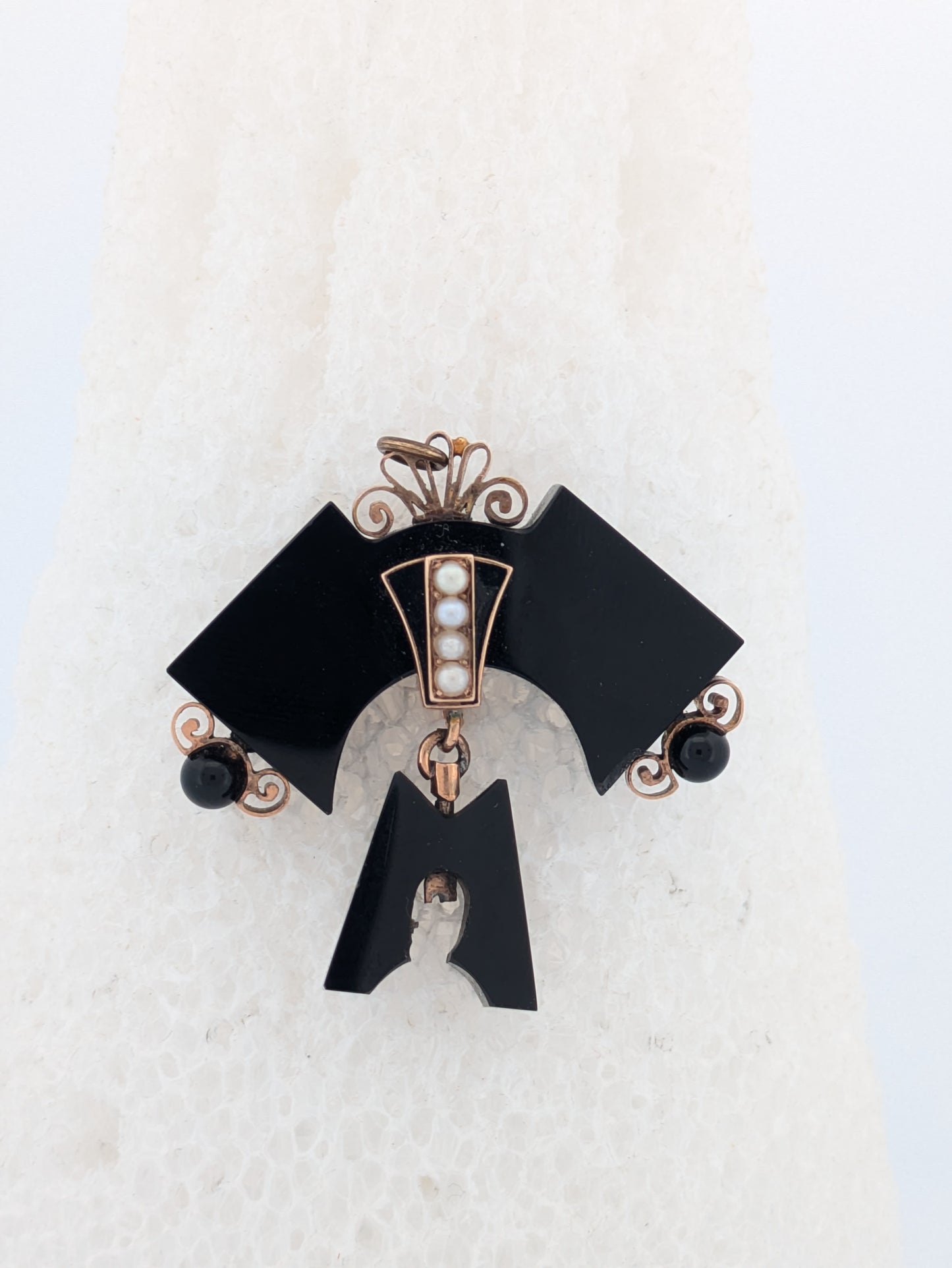 Kylie | Pearl | Pin