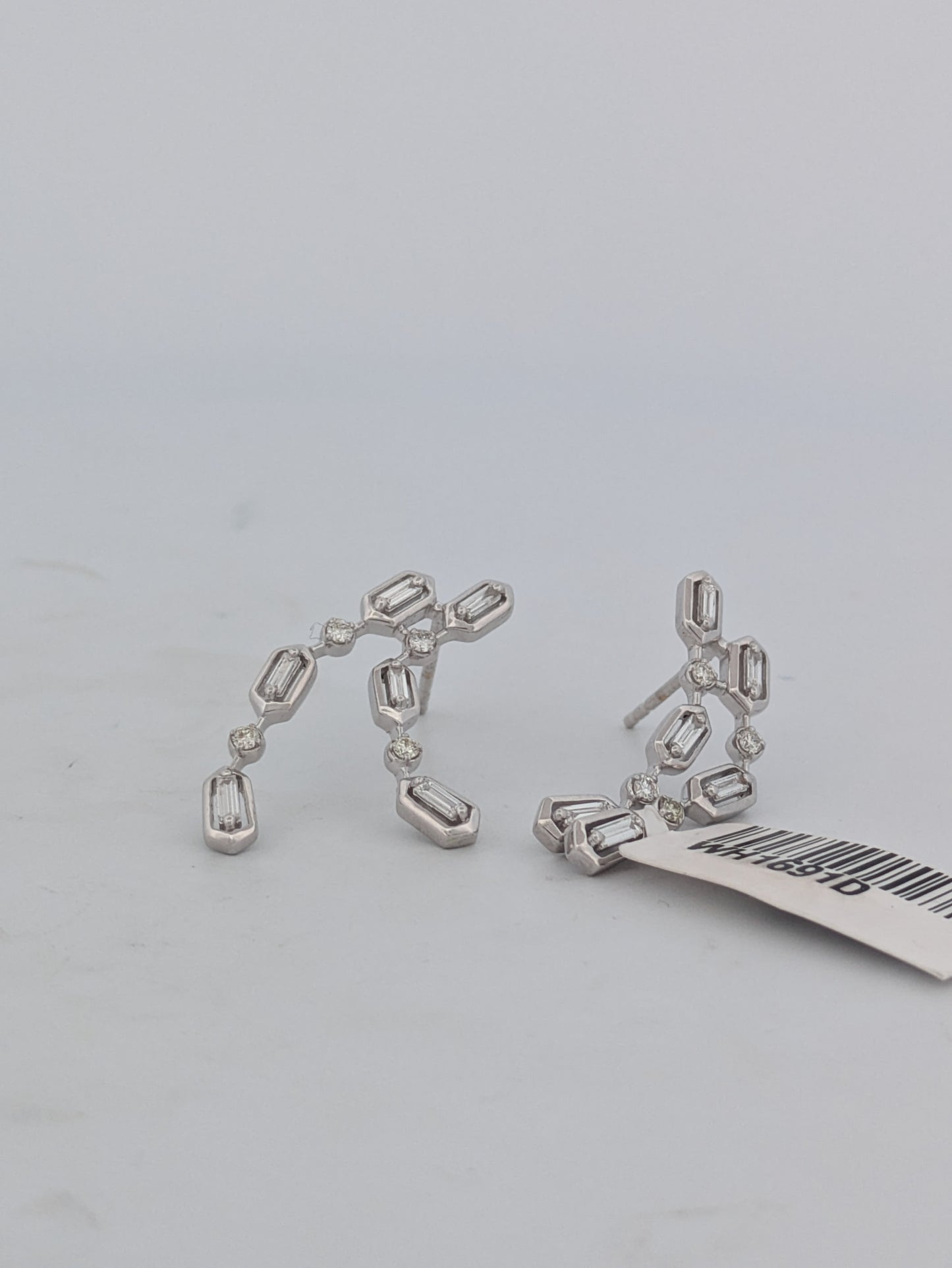 Brianna | 14k White Gold | Emerald and Natural Diamond | Earrings