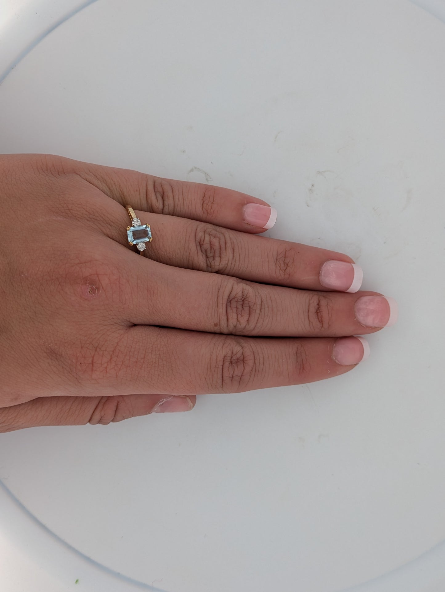 Reine | 10K White Gold | Aquamarine and Natural Diamond | Ring
