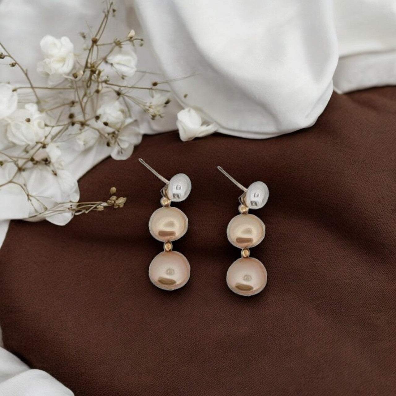 Hilda | 10K Yellow Gold | Pearl | Earrings