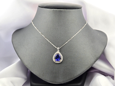 Marianne | 14K White Gold | Tanzanite | Diamond | Necklace