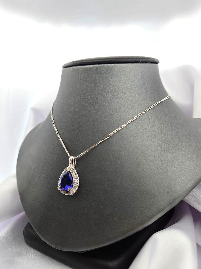 Marianne | 14K White Gold | Tanzanite | Diamond | Necklace