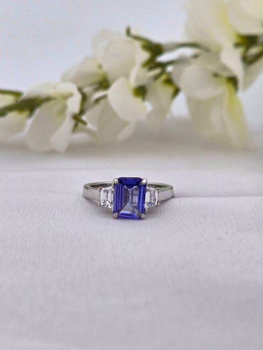 Julietta | Platinum | Tanzanite | Diamond | Ring
