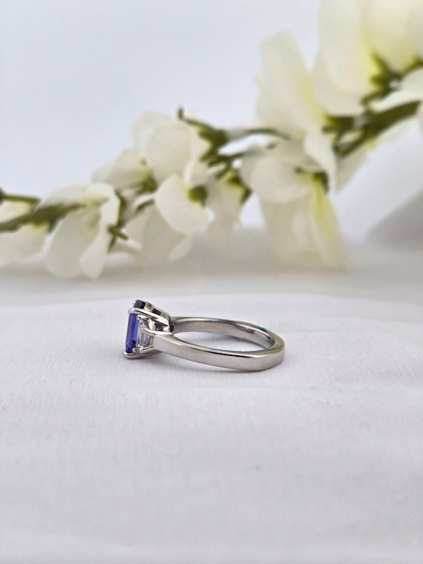 Julietta | Platinum | Tanzanite | Diamond | Ring