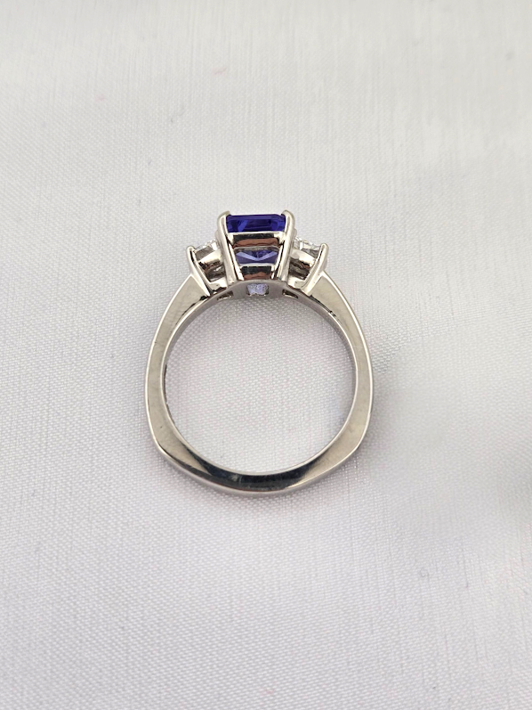 Julietta | Platinum | Tanzanite | Diamond | Ring