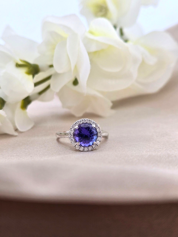 Elizabeth | 14k White Gold | Tanzanite | Diamond | Ring