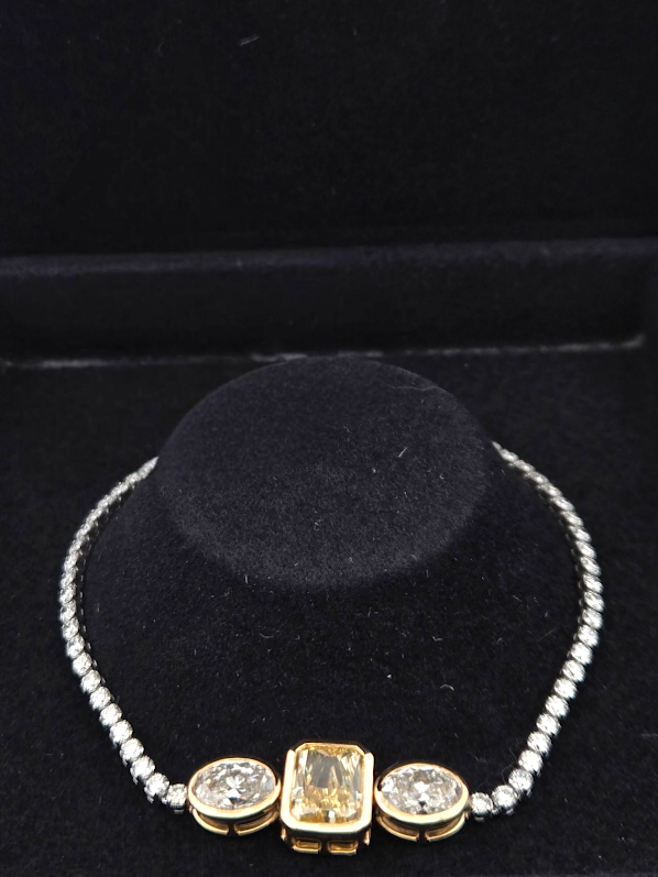 Daffodil | 14K Yellow Gold | Lab Yellow and White Diamonds | Bracelet