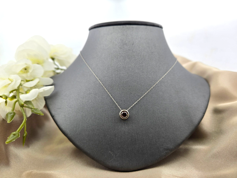 Maggie | 10k White Gold | Garnet | Necklace
