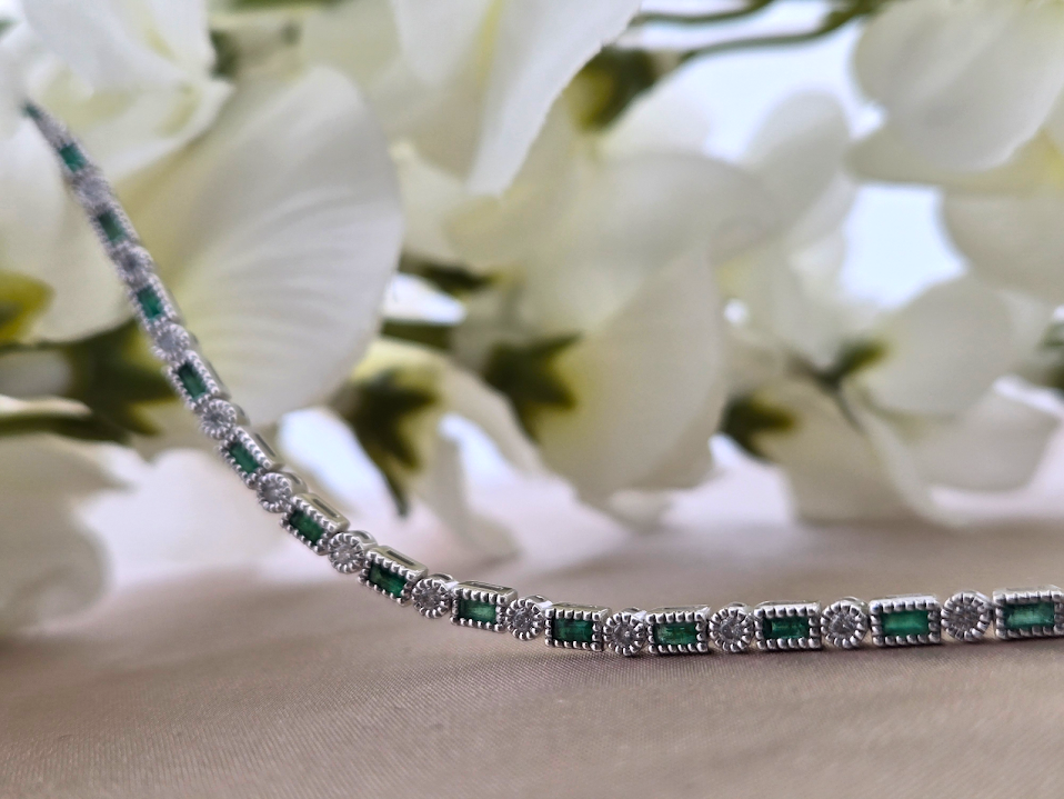 Claudia | 14k White Gold | Emerald & Natural Diamond | Bracelet
