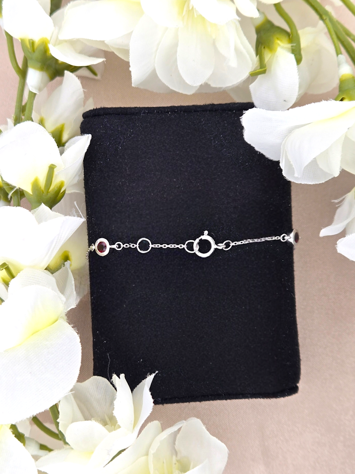 Cassia | 10K White Gold | Garnet | Bracelet