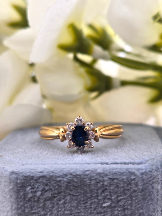 Allie | 18k Yellow Gold | Sapphire & Natural Diamond | Ring