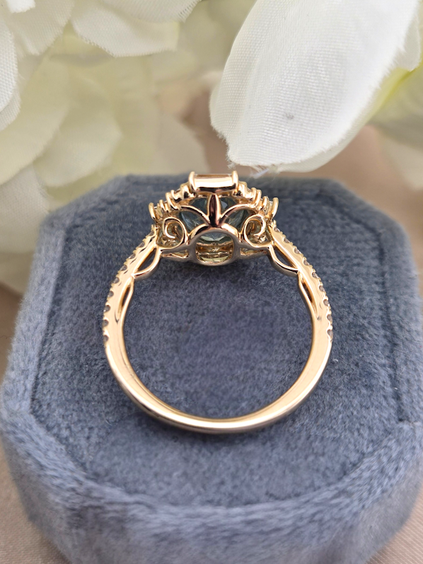 Ellie | 14K Yellow Gold | Aquamarine & Natural Diamonds | Ring