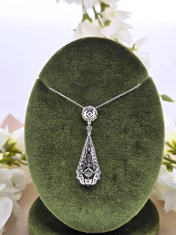 Lily | 10k Yellow Gold | Natural Diamond | Necklace