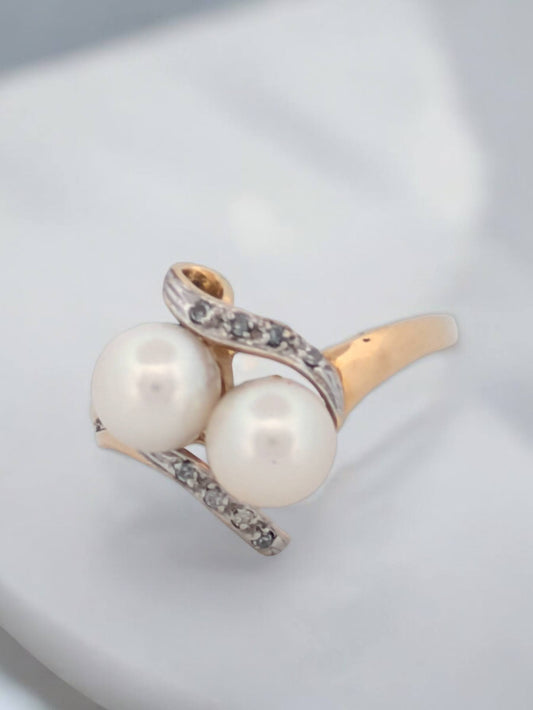 Jillian | 14K Yellow Gold Ring with Double Pearls and Diamond Accents (Size 5)