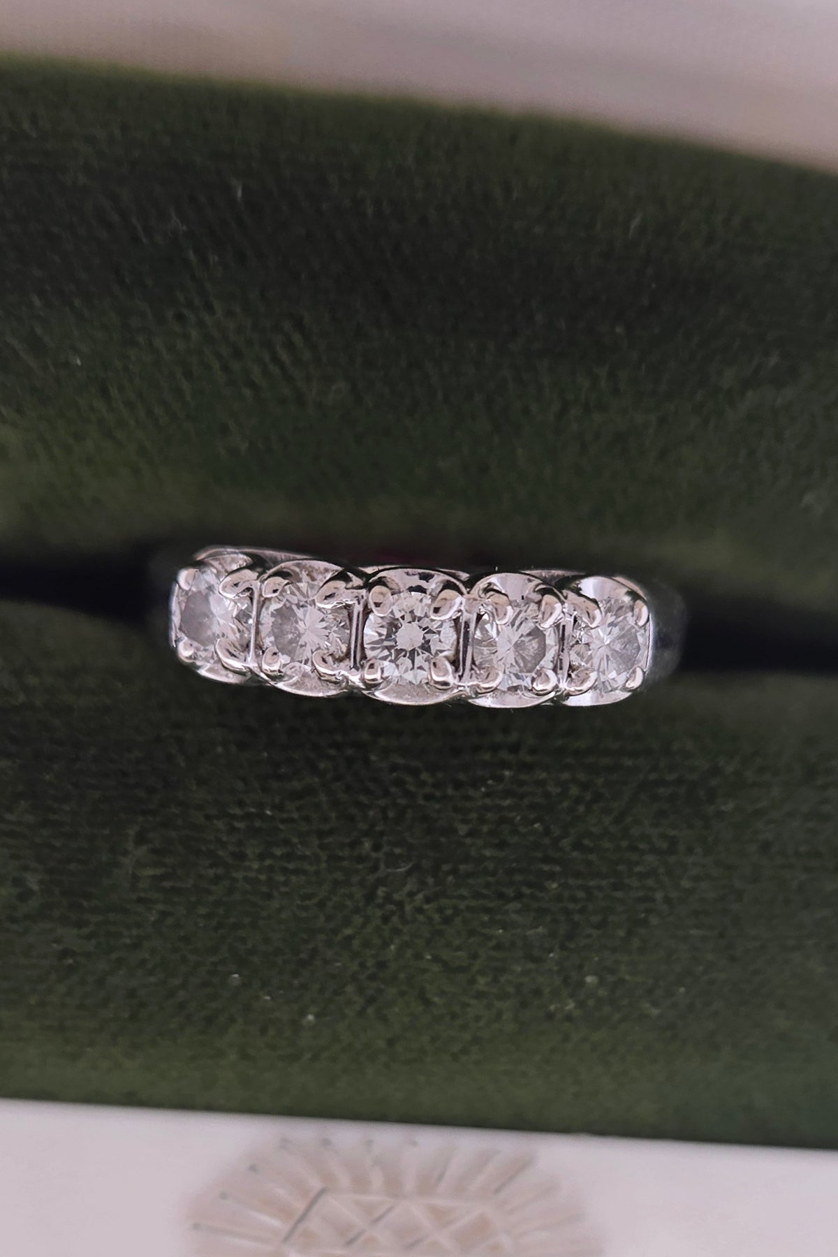 14K White Gold Blue Ridge Natural Diamond Band | Size 6.25
