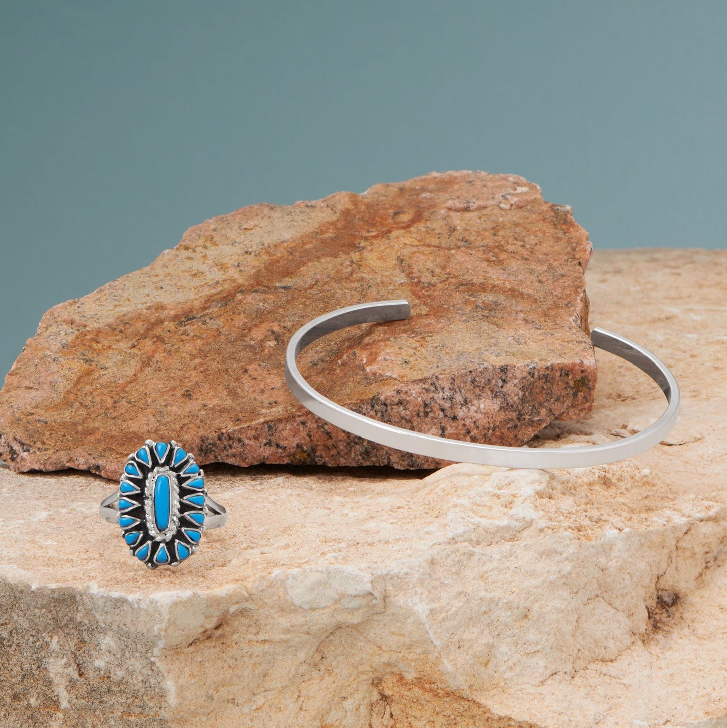 Oxidized Blossoming Turquoise Ring