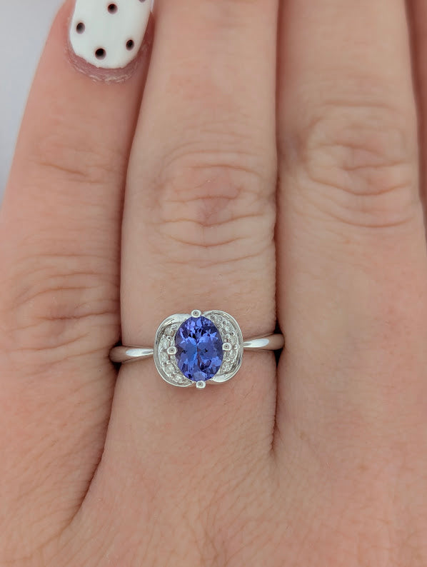 Seri | 18k White Gold | Tanzanite | Diamond | Ring