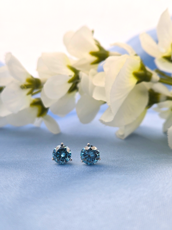 Millie | 14k White Gold | Blue Diamond | Earrings