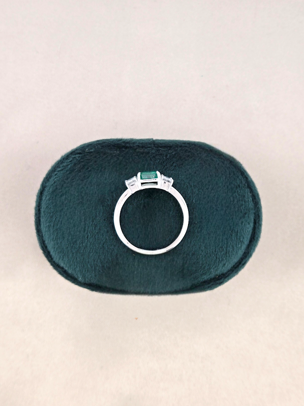 Seraphina | 14k White Gold | Emerald and Natural Diamond | Ring