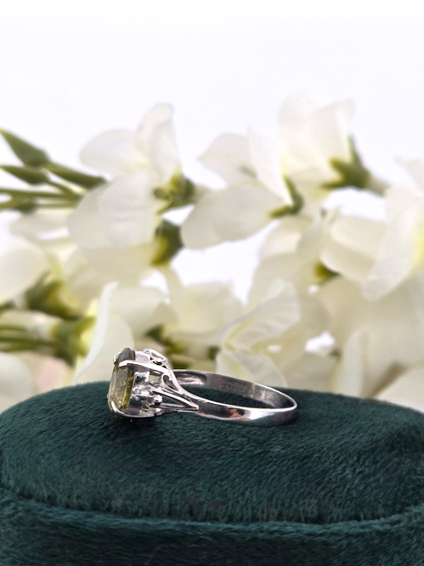 Nia | Platinum | Chrysoberyl & Natural Diamond | Ring