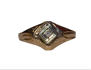 The Pelham: Antique Children's Ring in Yellow Gold set with Diamond