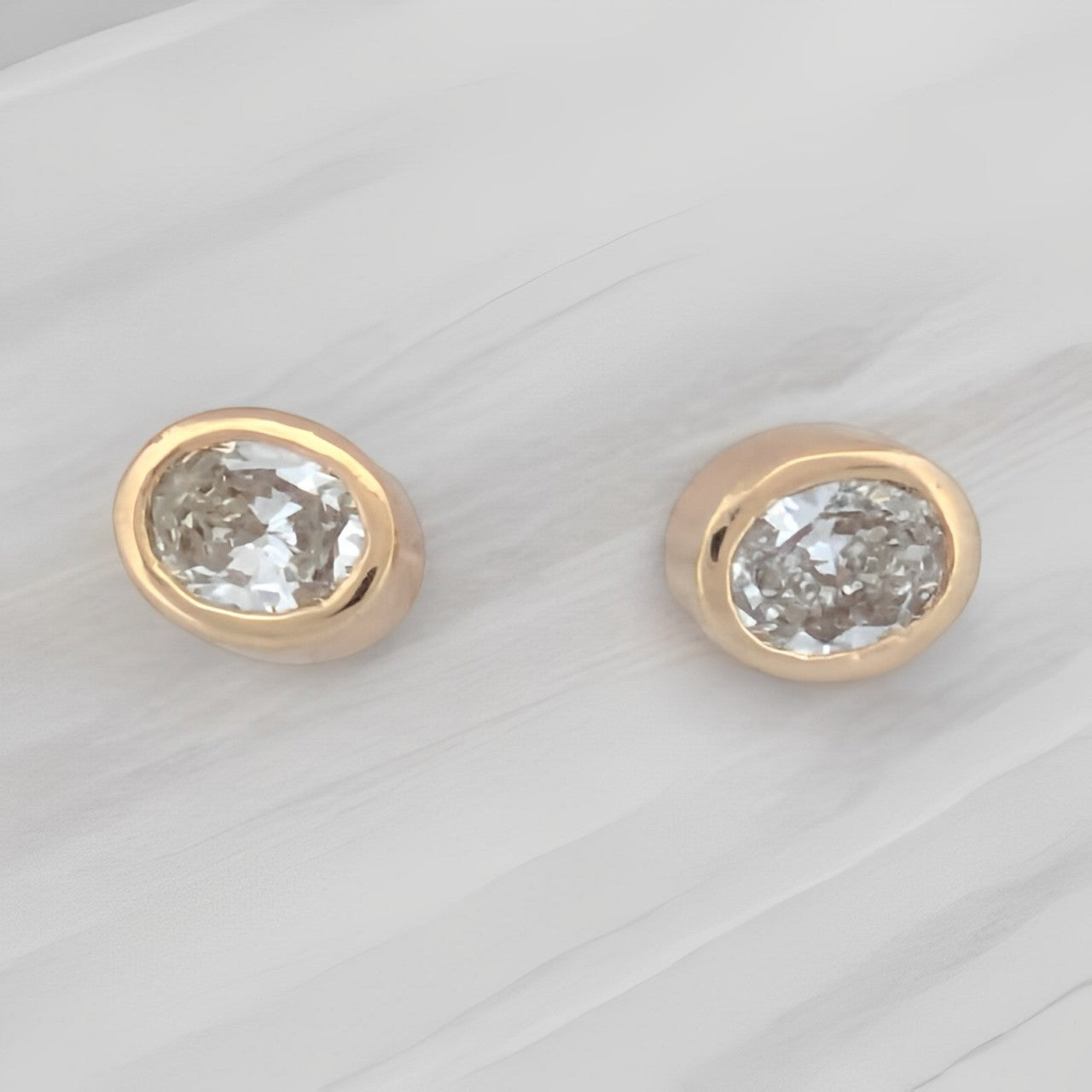 Ada Diamond Stud Earrings| Bezel Earring Studs| Gold Round Stud Earrings| Tiny Stud Earrings