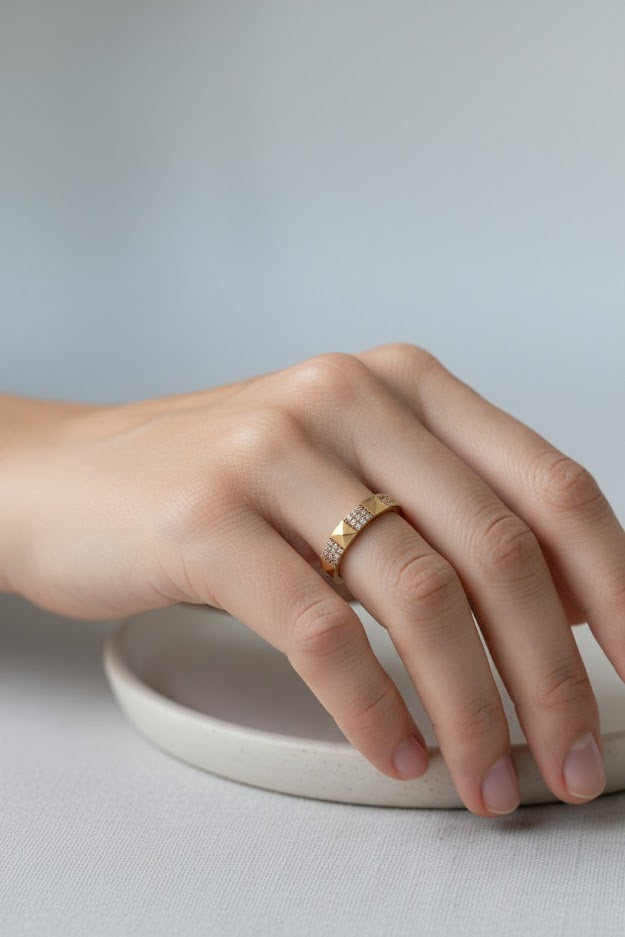 Delaney | 14k Yellow Gold | Natural Diamond | Ring